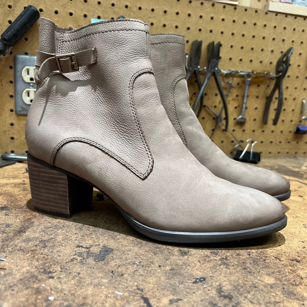 Rubi Arch Support Weather-Friendly Boot Aetrex